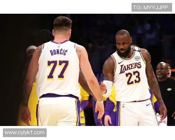 快船队再次战胜湖人,获取关键胜利 快船队再次战胜湖人,获取关键胜利