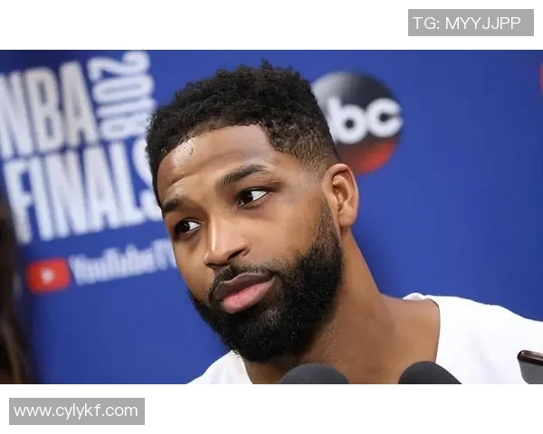 汤普森加盟火箭队:开启新篇章,球迷热盼传奇再现 汤普森加盟火箭队:开启新篇章,球迷热盼传奇再现